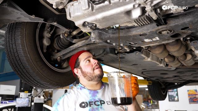 Volkswagen Atlas Front Differential Service DIY (2018-2021 VW Atlas, MQB Platform, 3.6 VR6) смотреть онлайн