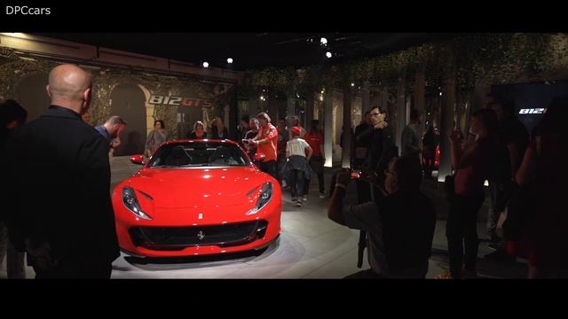 Universo Ferrari Visit By 14,000 Fans смотреть онлайн