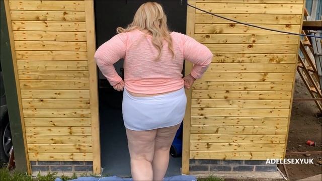 BBW ADELESEXYUK CLEANING HER SHED FLOOR IN HER SHORT WHITE SKIRT 7745 смотреть онлайн