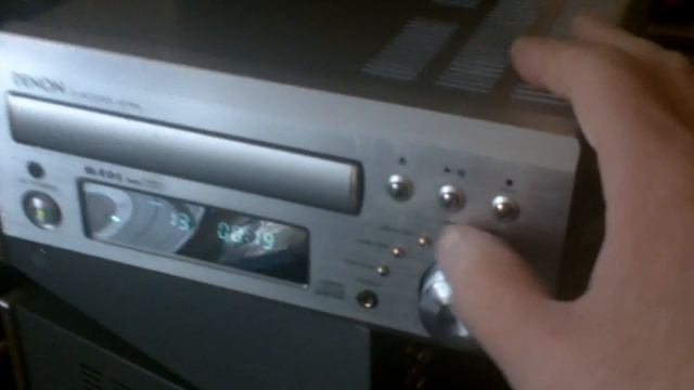 Denon UD-M30 Mini Hi-Fi system смотреть онлайн