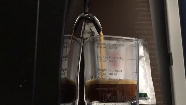 Illy - ESE - Format Décaféiné смотреть онлайн