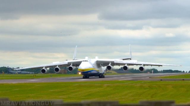 Plane Spotting at RAF BRIZE NORTON: "Boris Force One", An-225, Shorts SC-7 Skyvan, Lynx Wildcat (4K смотреть онлайн