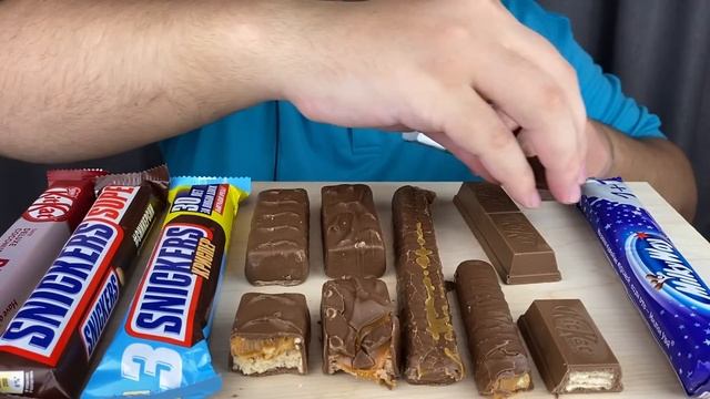 ASMR Chocolate Candy Bars (Snickers, KitKat, Mars, Twix, Bounty & Milky Way) Mukbang смотреть онлайн