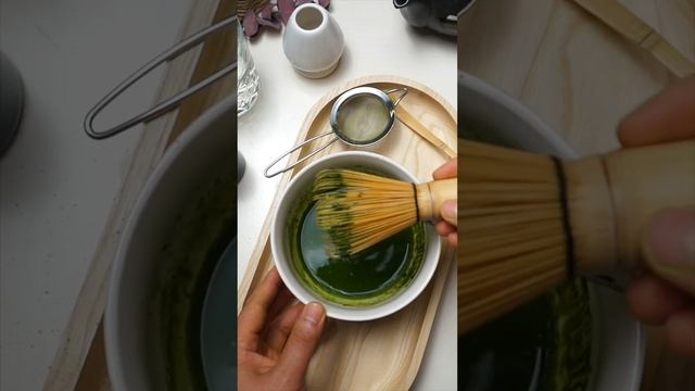 This is why you should be whisking matcha! смотреть онлайн