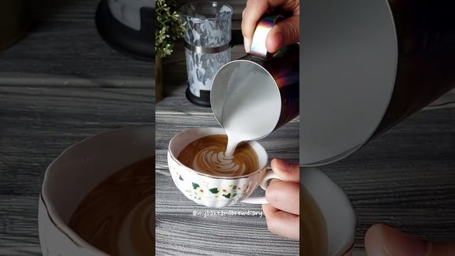 #latteart #latteartist #coffeebreak #frenchpresscoffee смотреть онлайн