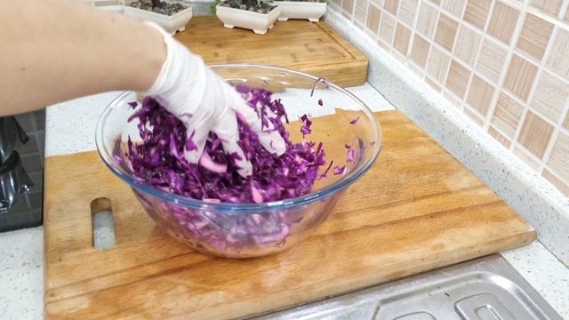 ŞEFİN LOKANTA USULÜ MORLAHANA SALATASI TARİFİ 👌 PÜF NOKTALARIYLA ❗️ Serkanın Mutfağı смотреть онлайн