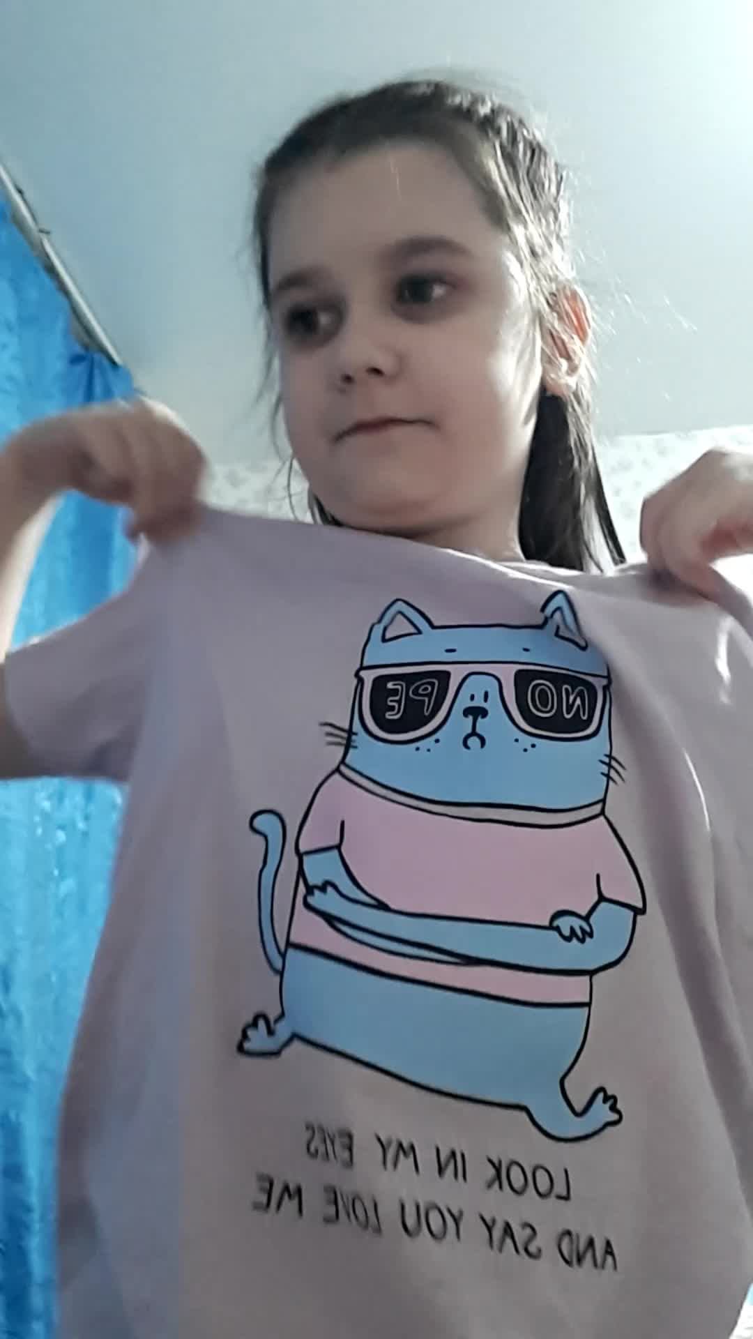 собираюсь в школу и показываю свои старые школьные тетрадки смотреть онлайн