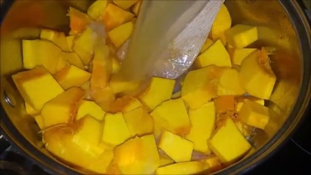 Zupa z dyni z jabłkiem. смотреть онлайн