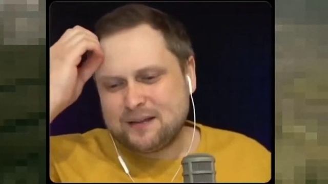 Дмитрий Куплинов пробует кружку индийского чая Kuplinov Play