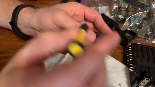 85 300D Climate Control Unit Rebuild Part 2 смотреть онлайн