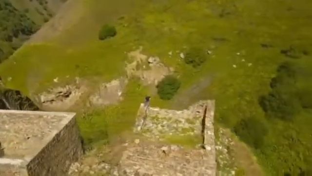 Са дай баьхна латта, са ирс долу Даймохк... смотреть онлайн