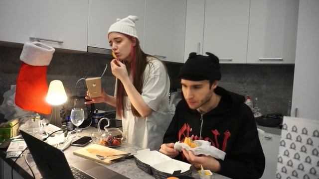 КУКИНГ СТРИМ С КОРЕШЕМ И АКУЛИЧ смотреть онлайн