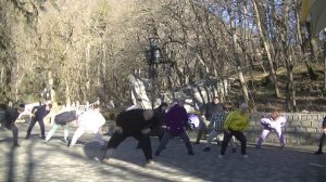 Цигун 8 отрезков парчи.  00442  17 мин.     AVI