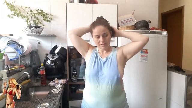 Chubby Mommy In Kitchen / Cooking Mom / Foods / Sleeveless / Beautiful Mommy