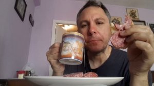 АСМР ИТИНГ. КУШАЮ БУТЕРБРОДЫ С КОЛБАСОЙ САЛЯМИ И ПЬЮ ЧАЙ. ASMR