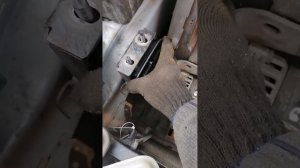 замена передней подушки двигателя ланос