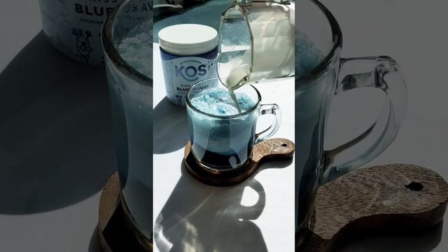 Would you like a glass? 💙#short #latte #shorts #blue #viral #drink #foodie #foodblogger #trending смотреть онлайн