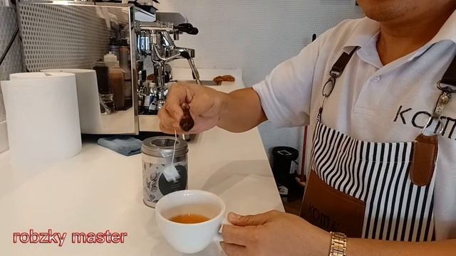 How to make a Chai latte ( tea bag ) w/ latteart || by: robzky master смотреть онлайн