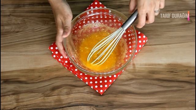 ✔KREMASIYLA PİŞEN BU KEKE BAYILACAKSINIZ✔🔝 YORGAN KEK ( STEPPDECKEN KUCHEN ) смотреть онлайн