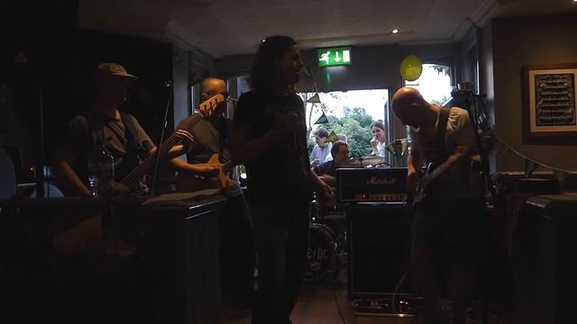 ACME/DC - Highway To Hell (featuring Riff Raff) at The Magpie смотреть онлайн