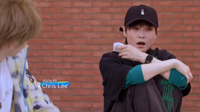 Clip: Rimiko Asks Chris Lee For Some Glamorous Outfits | Youth With You S3 EP21 | 青春有你3 смотреть онлайн