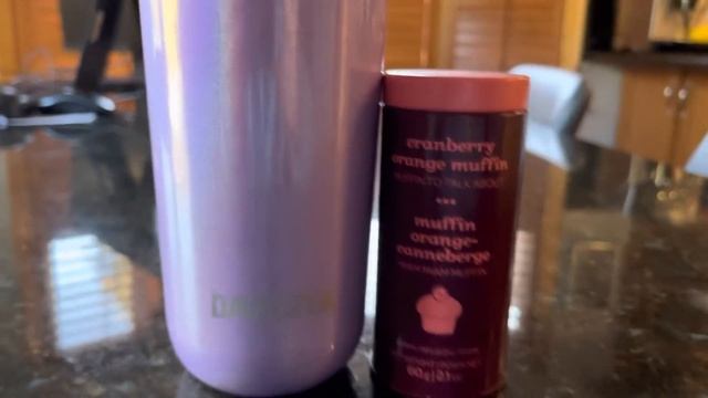 David’s Tea Review : Cranberry Orange Muffin смотреть онлайн