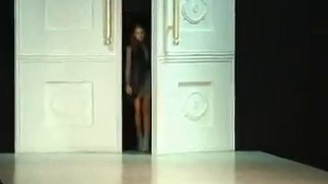ANDRE TAN autumnWinter Collection 20102011 (Andre TAN SWORDPLAY) _2.wmv смотреть онлайн