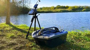 Прикормочный корабль GOWI с эхолотом от Toslon, автопилотом на 900 точек и подводной видеокамерой.