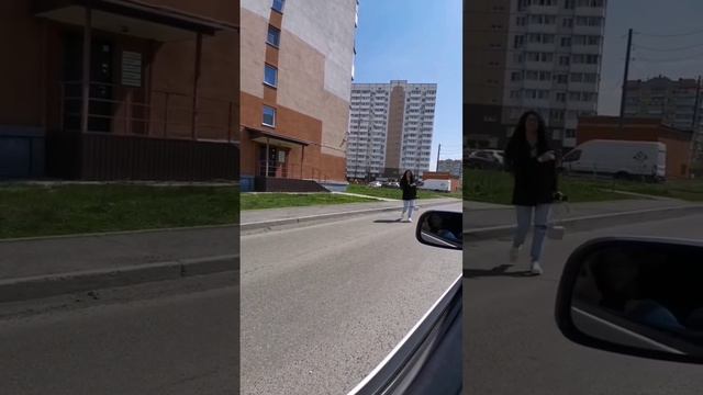 Ну что за красотка 😍 смотреть онлайн