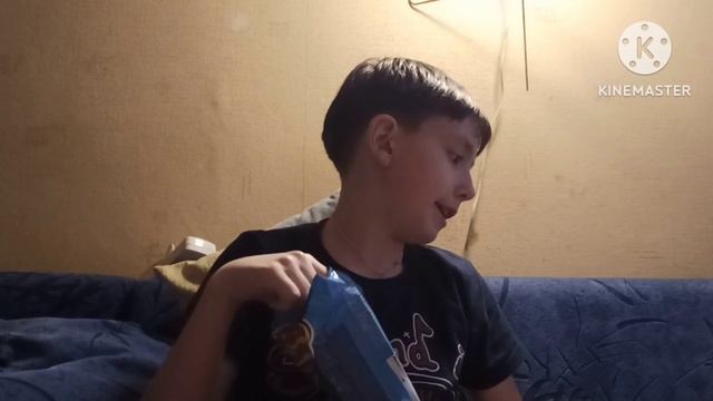Пробую Чипсы и Кукурузные Палочки с Газировкой От ВЛАДА БУМАГИ А4!!!”Очень вкусно" смотреть онлайн