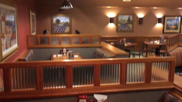 Olgas Kitchen Grand Rapids Michigan Review | Couple Food Review смотреть онлайн