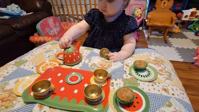 Clementine Tea Parties 6 смотреть онлайн