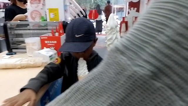 Mixue Ice Cream Di Kediri || Review Jujur Ini The Best