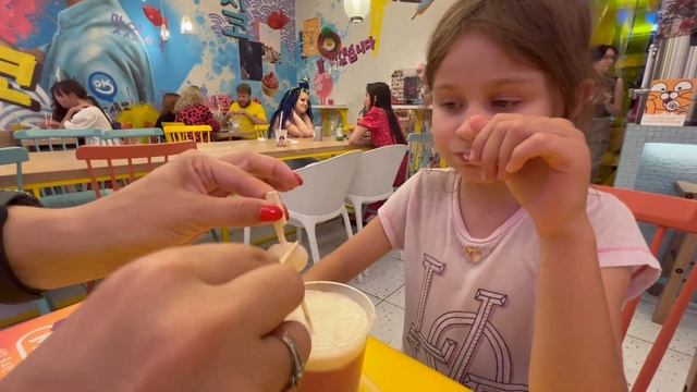 Мисс Котя. Идем пробовать БАБАЛ ТИ BUBLE TEA смотреть онлайн