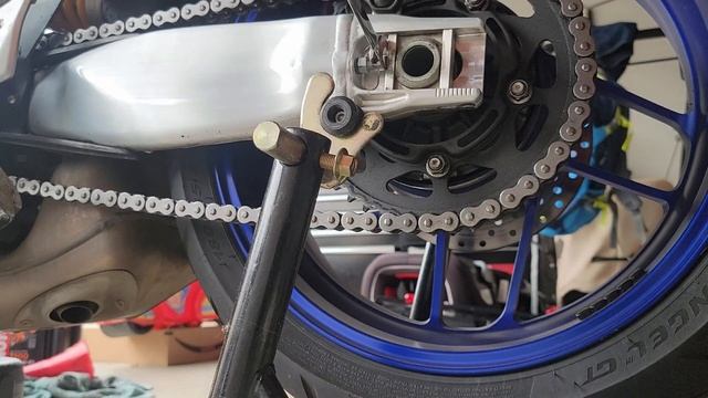 2021 MT09 Chain Adjustment смотреть онлайн