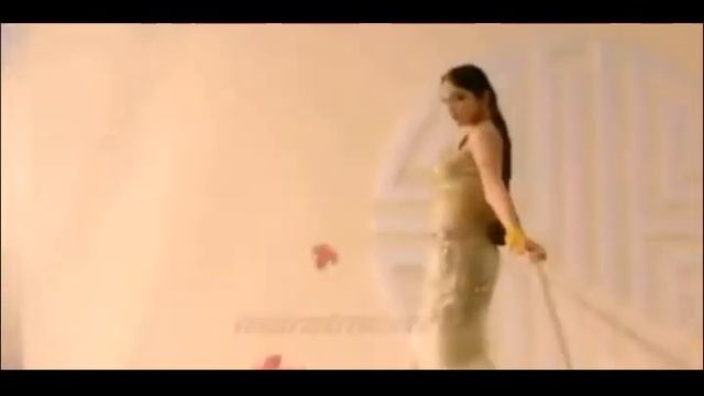 Красивая  девушка.