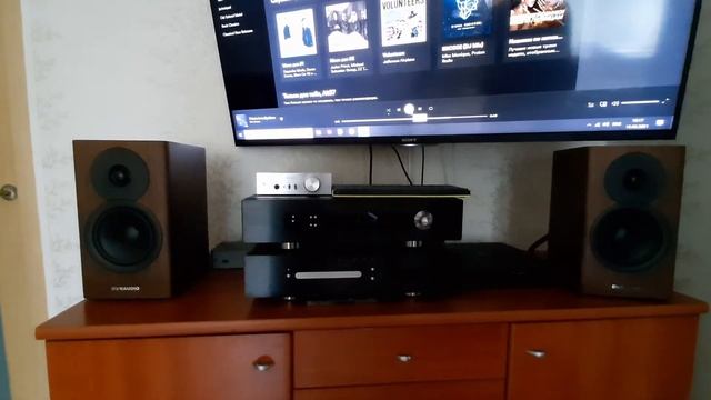 Dynaudio Evoke 10 + Primare I25DAC (38vol.) Spoti