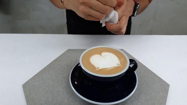 Green Tea Latte & Chai Latte смотреть онлайн