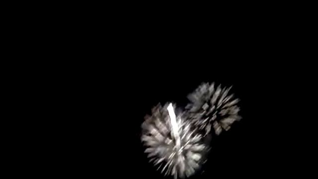 Фейерверк на Дне города в Тюмени - 25 июля смотреть онлайн