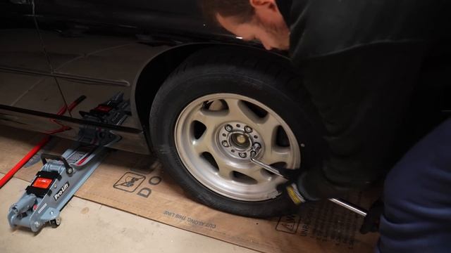 Reviving & Driving 600 Miles A Broken V12 BMW E31 850i While On Honeymoon - Project Phoenix