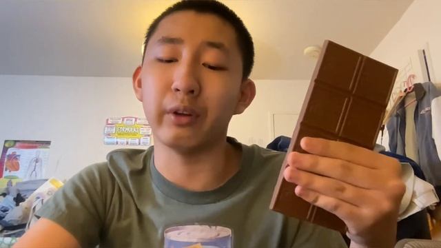 Dark VS Milk VS White Chocolate. The 3 Types Of Chocolate Explained. смотреть онлайн