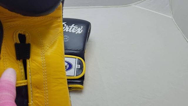 обзор на боксерские перчатки Fairtex BGV9 смотреть онлайн