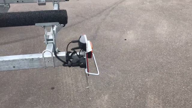 Обзор тормозного прицепа МЗСА 821131.302 для катера до 5.7м смотреть онлайн