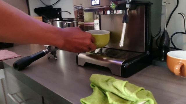 Rahasia dapur coffeshop , barista bongkok смотреть онлайн