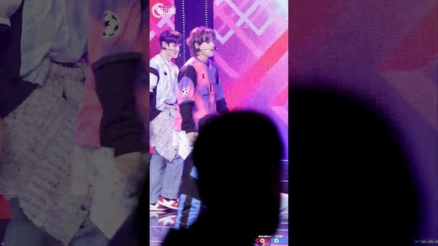 [플리캠 4K] TAN Im Joo An 'Beautiful LIE' (티에이엔 주안 직캠) l Simply K-Pop CON-TOUR Ep.543 смотреть онлайн
