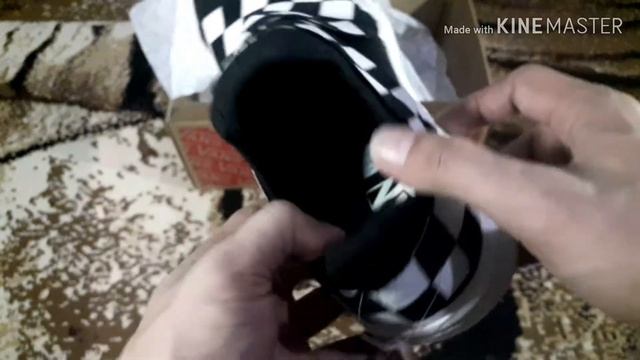 Vans UltraRange Gore / On Feet Slip-On Tracking Shoe смотреть онлайн