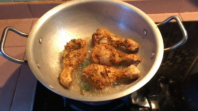 പയ്യോളി ചിക്കൻ ഫ്രൈ payyoli chicken fry സാധാരണ ചിക്കൻ ഫ്രൈപോലെയാണോ ഈ പയ്യോളി ചിക്കൻഫ്രൈ смотреть онлайн