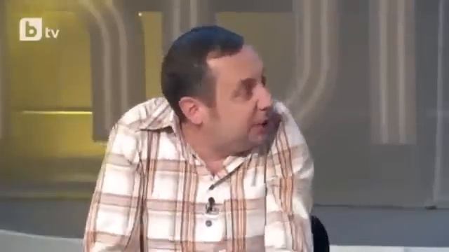 Комиците: На изпит за разрешително за оръжие смотреть онлайн