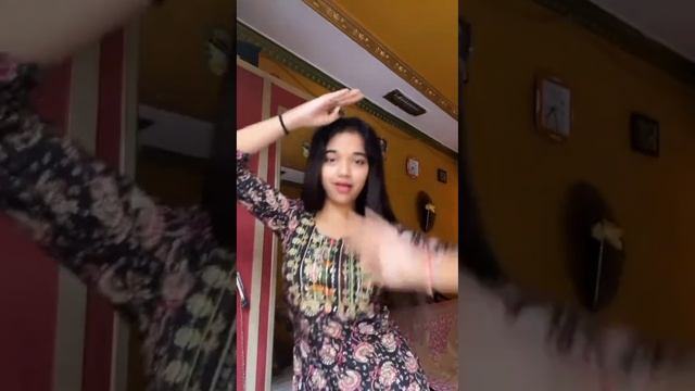 Young Girl Amazing Hot Dance At Home смотреть онлайн