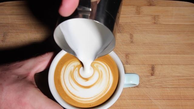 Coffeefusion Latte Art 2016 - Compilation 22 смотреть онлайн